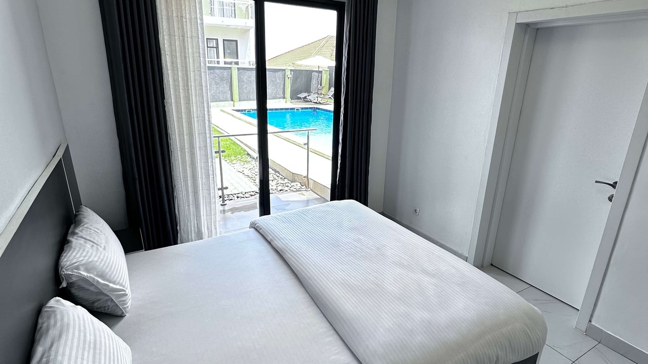 Apartment of 3 rooms basement