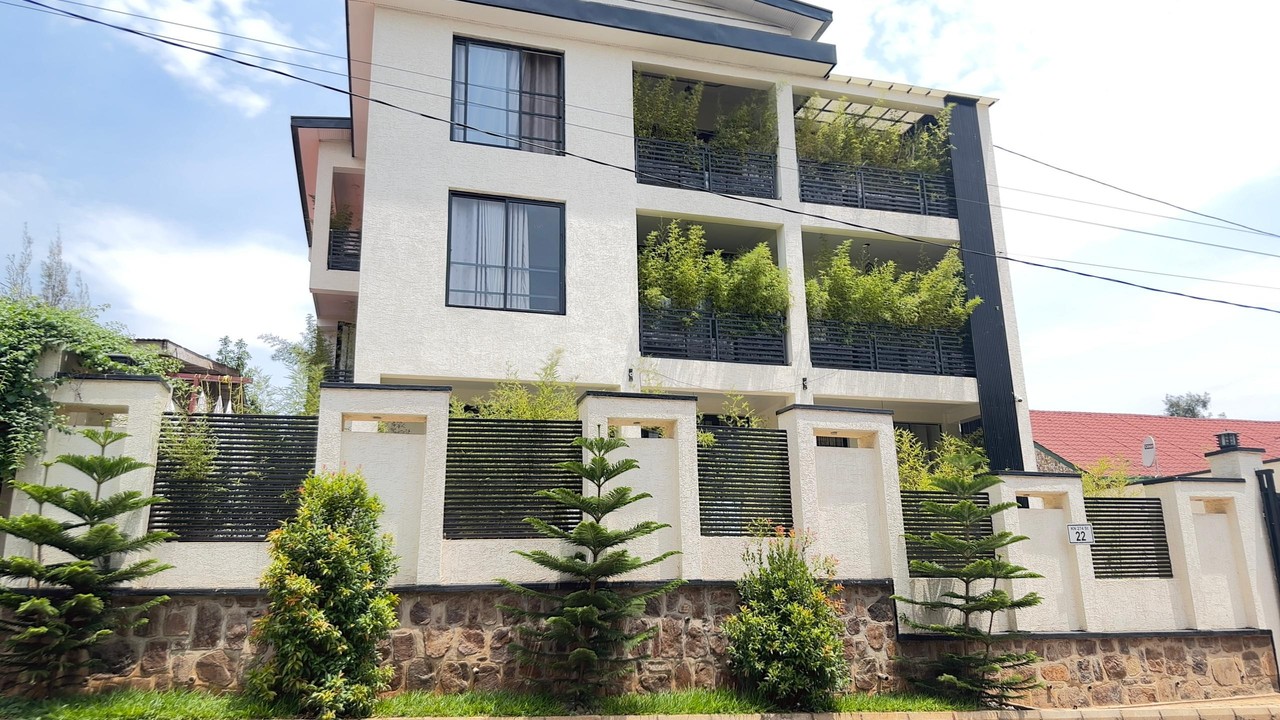 Feel At  Home  Apartment